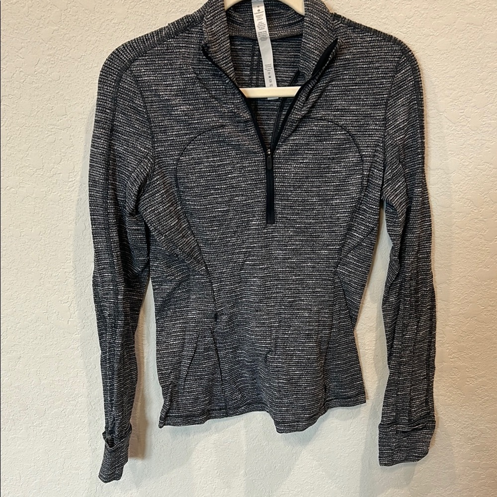 Lululemon Women's Gray Quarter-Zip Top